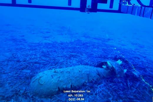 Détection sonar d'un objet immergé lors d'une reconnaissance subaquatique